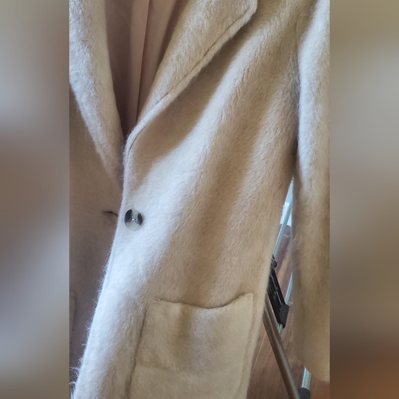 Coat - Picture 5 of 5